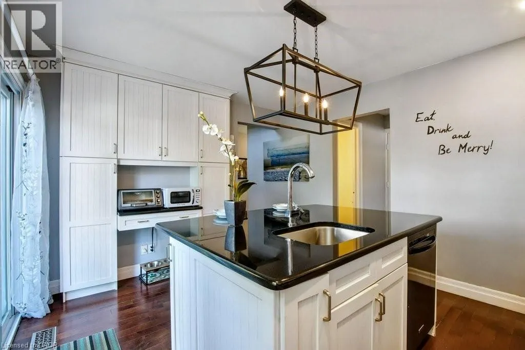 236 RITTENHOUSE Road