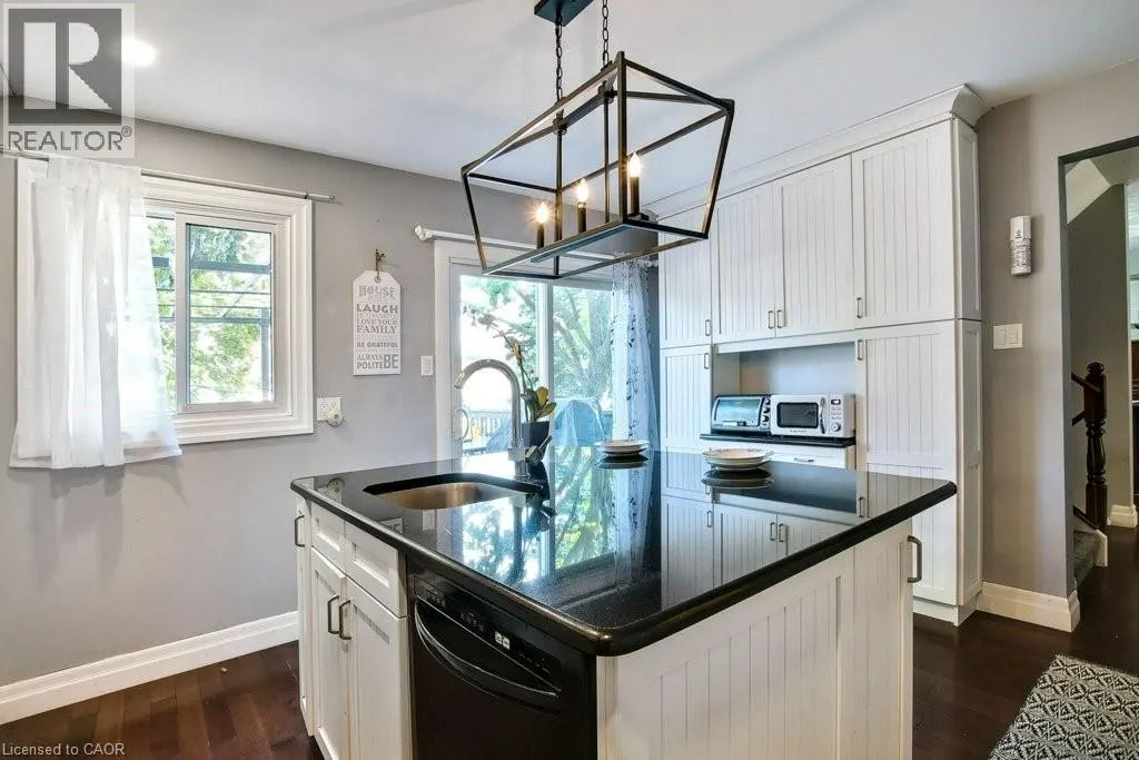 236 RITTENHOUSE Road