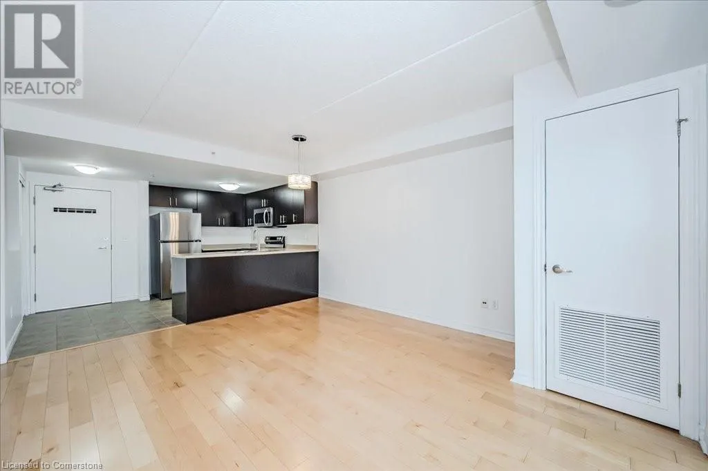 41 GOODWIN Drive Unit# 202, #202