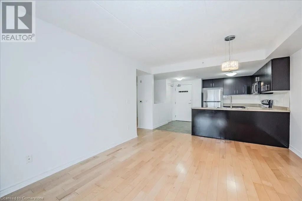 41 GOODWIN Drive Unit# 202, #202