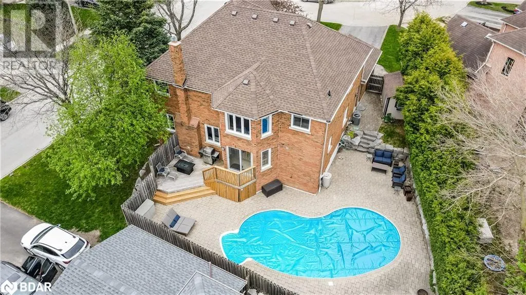 37 FALLING BROOK Drive