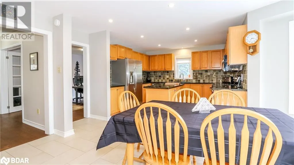 37 FALLING BROOK Drive