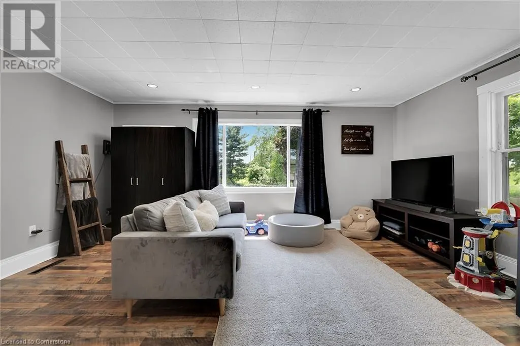 1216 SAWMILL Road