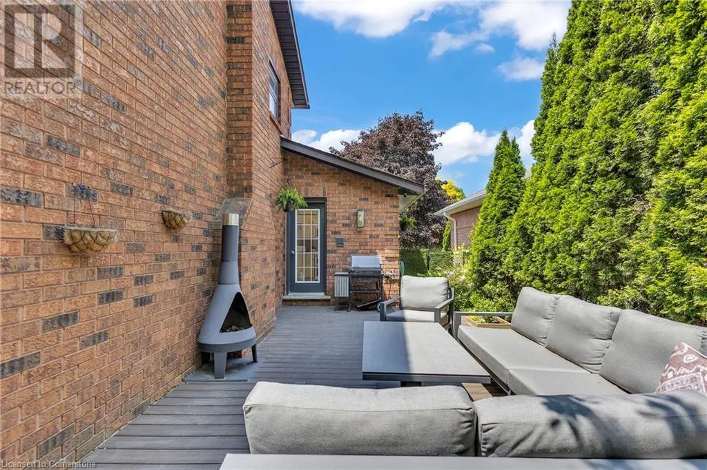 34 DAIMLER Drive
