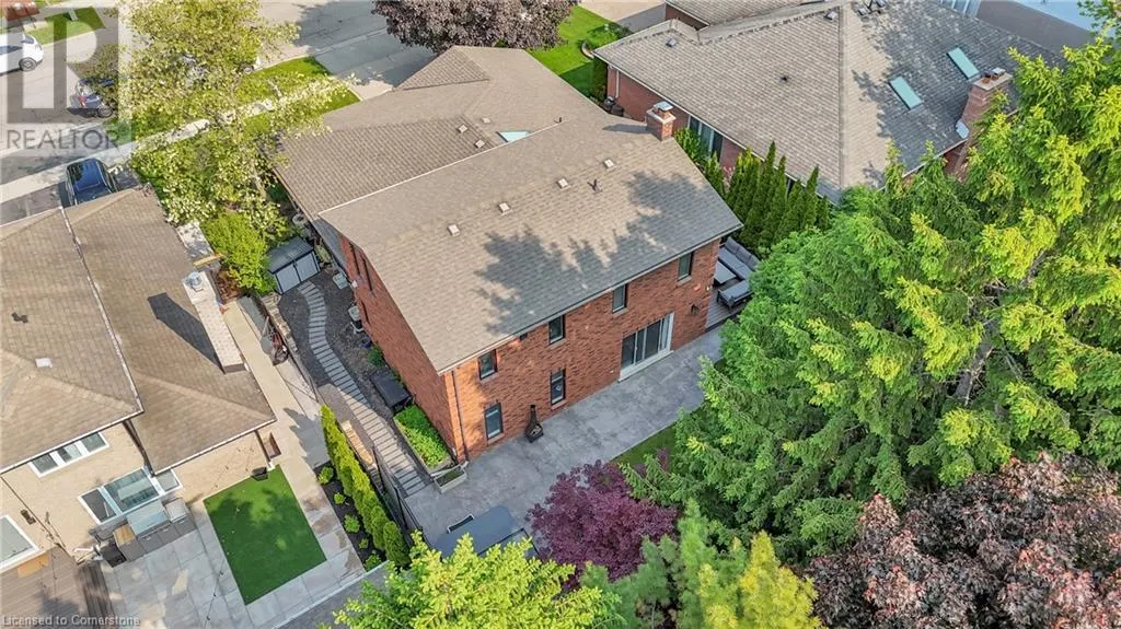34 DAIMLER Drive