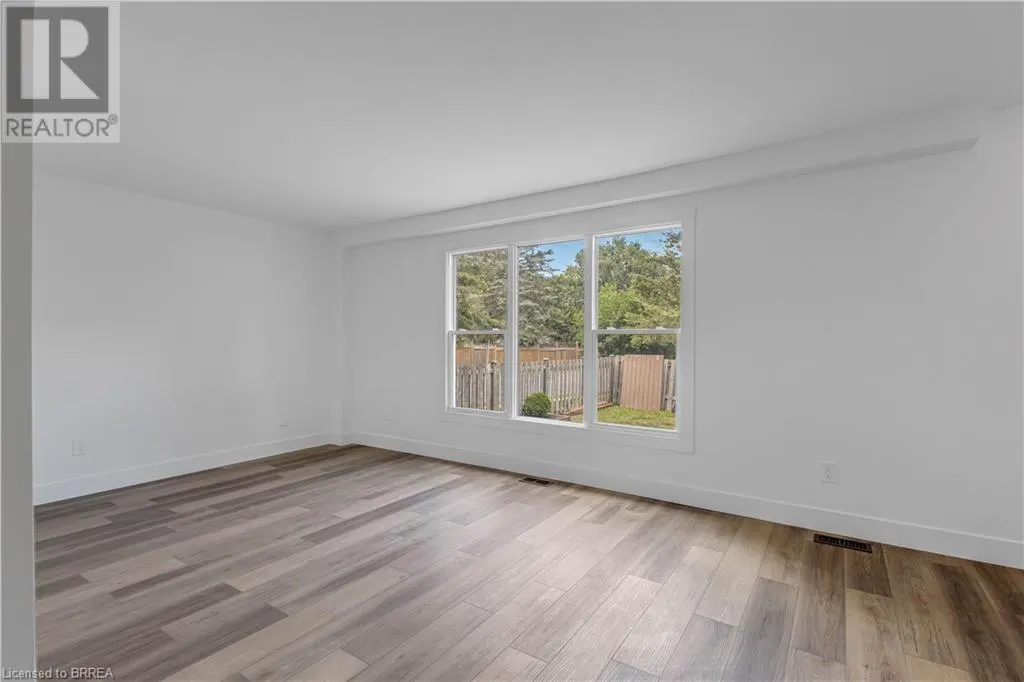 34 OAKHILL Drive Unit# 20B, #20B
