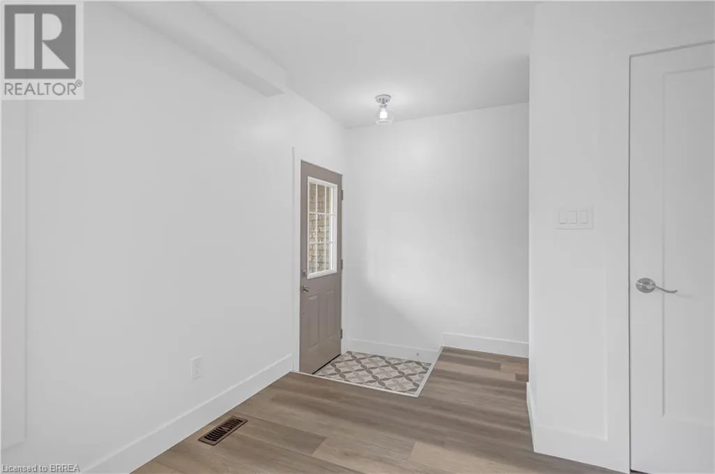34 OAKHILL Drive Unit# 20B, #20B