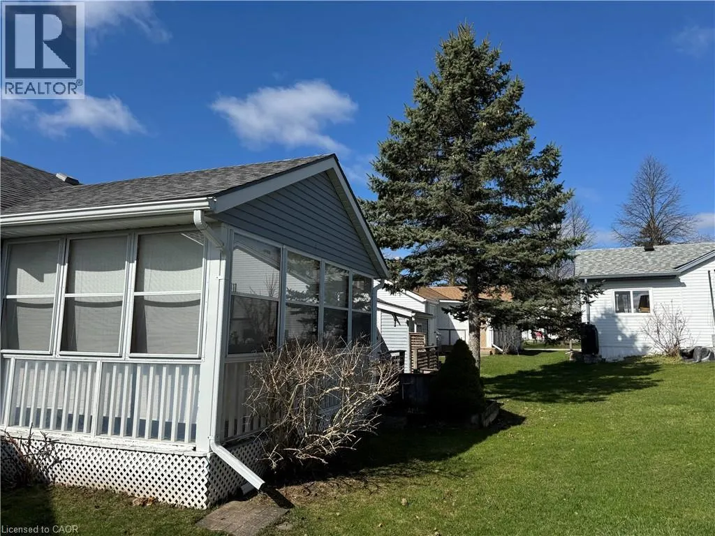 3 ROLLING BROOK Lane