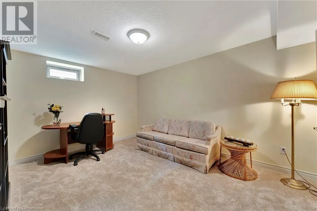 32 COBBLESTONE Drive