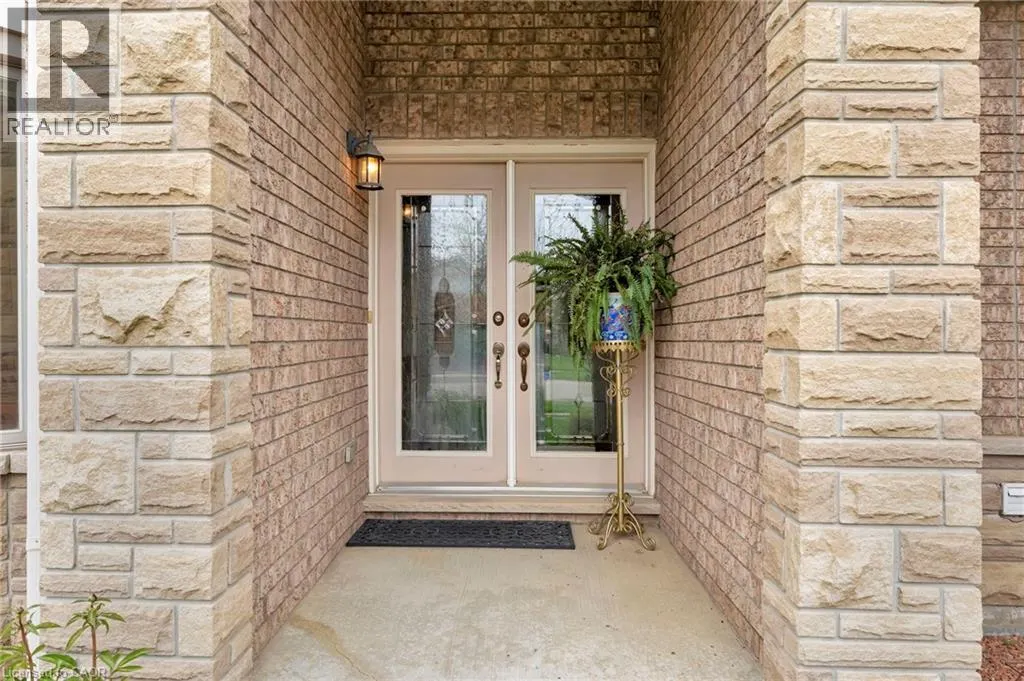 32 COBBLESTONE Drive