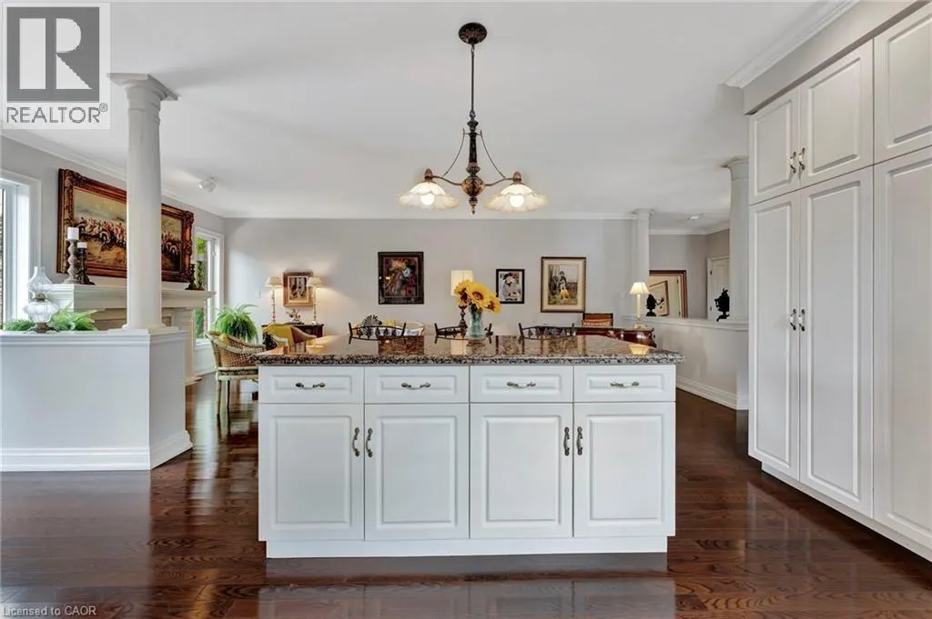 32 COBBLESTONE Drive