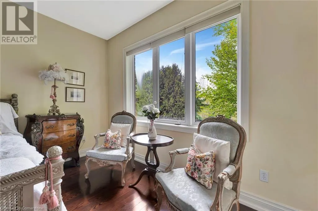 32 COBBLESTONE Drive