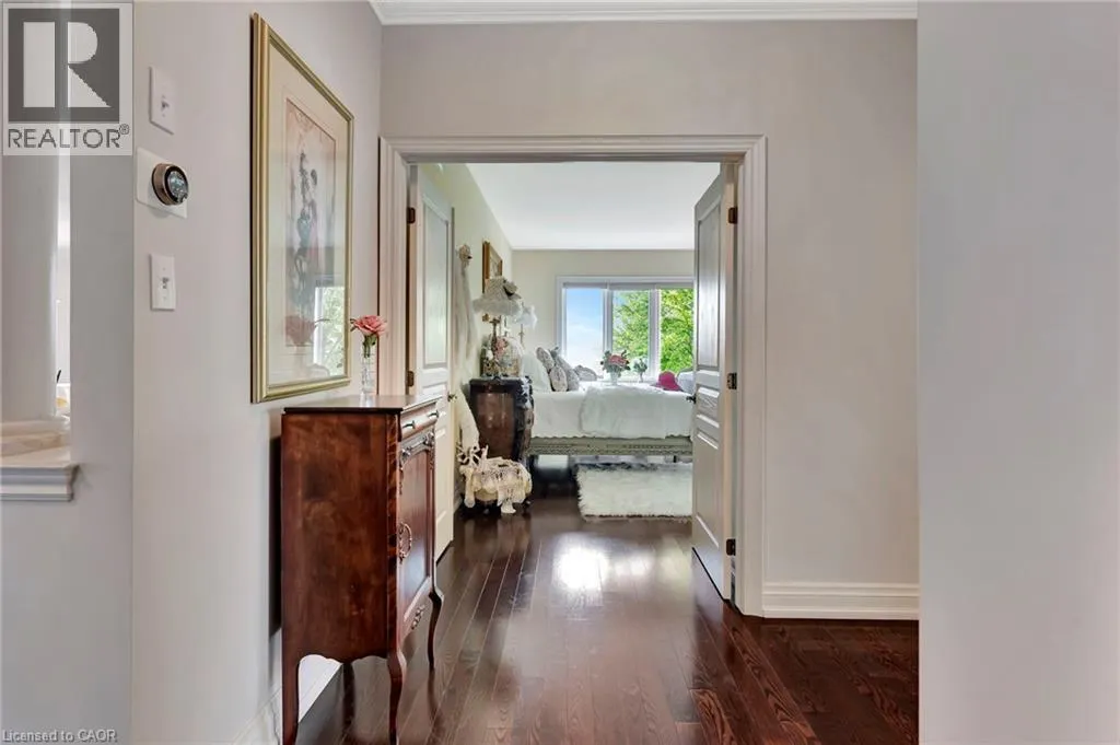 32 COBBLESTONE Drive