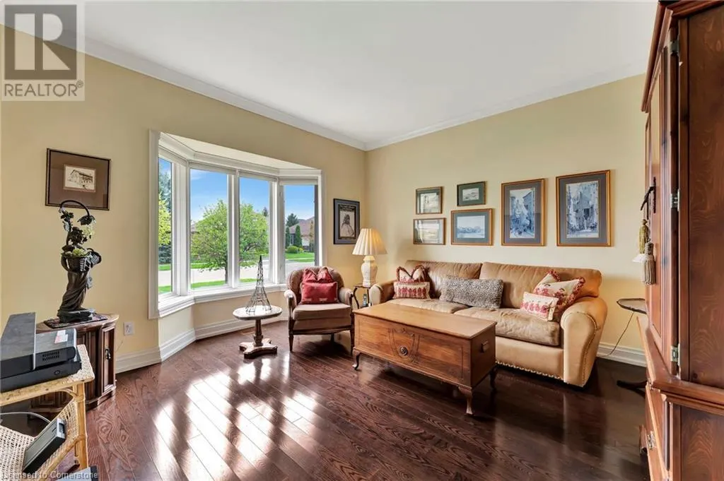 32 COBBLESTONE Drive