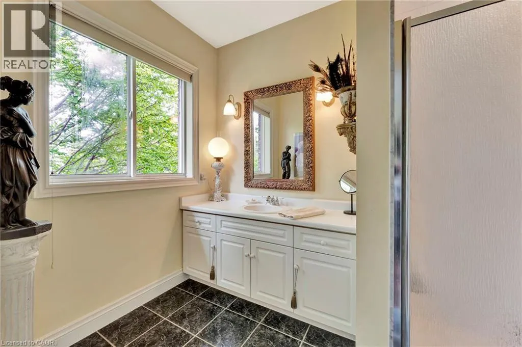 32 COBBLESTONE Drive