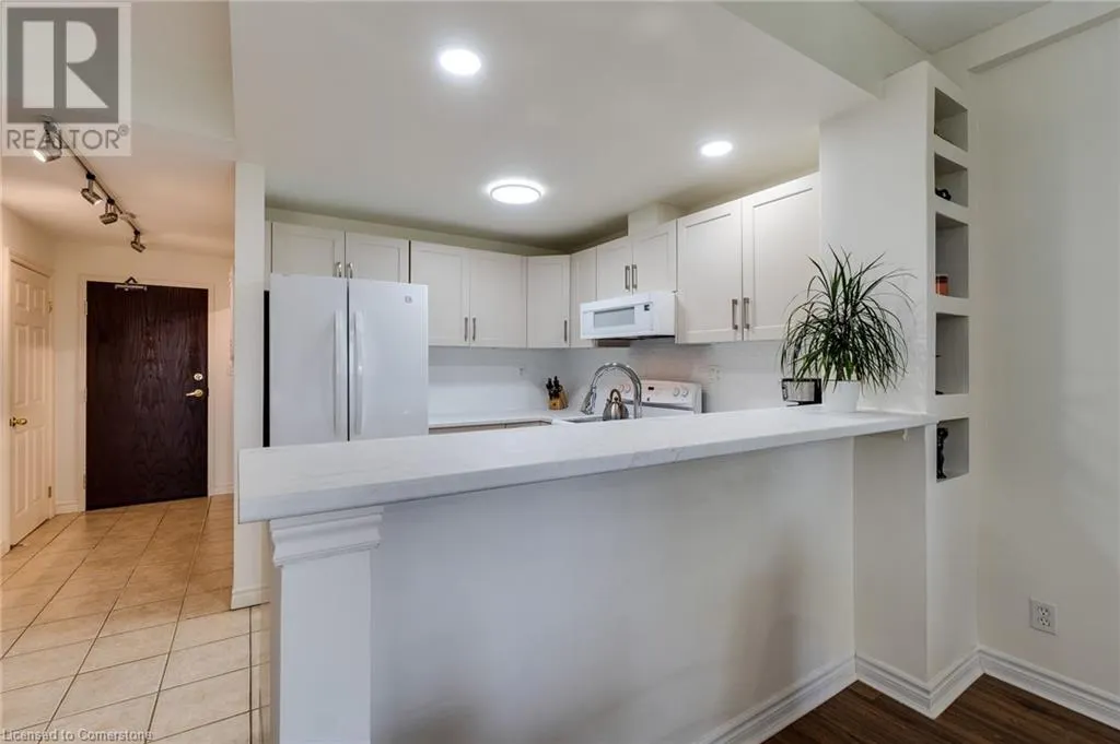 262 DUNDAS Street E Unit# 105, #105