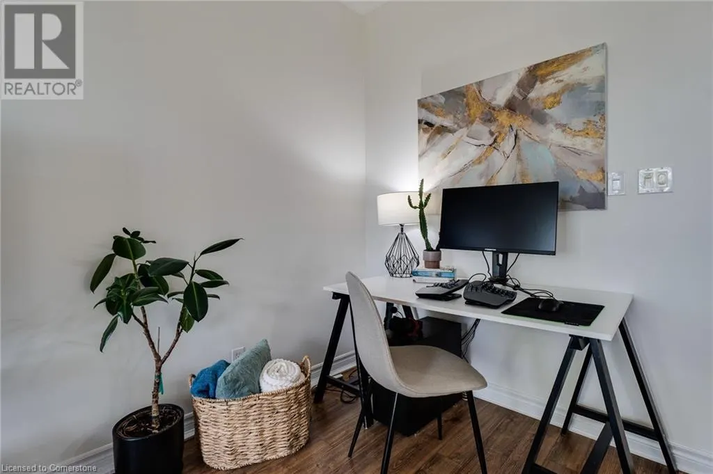 262 DUNDAS Street E Unit# 105, #105