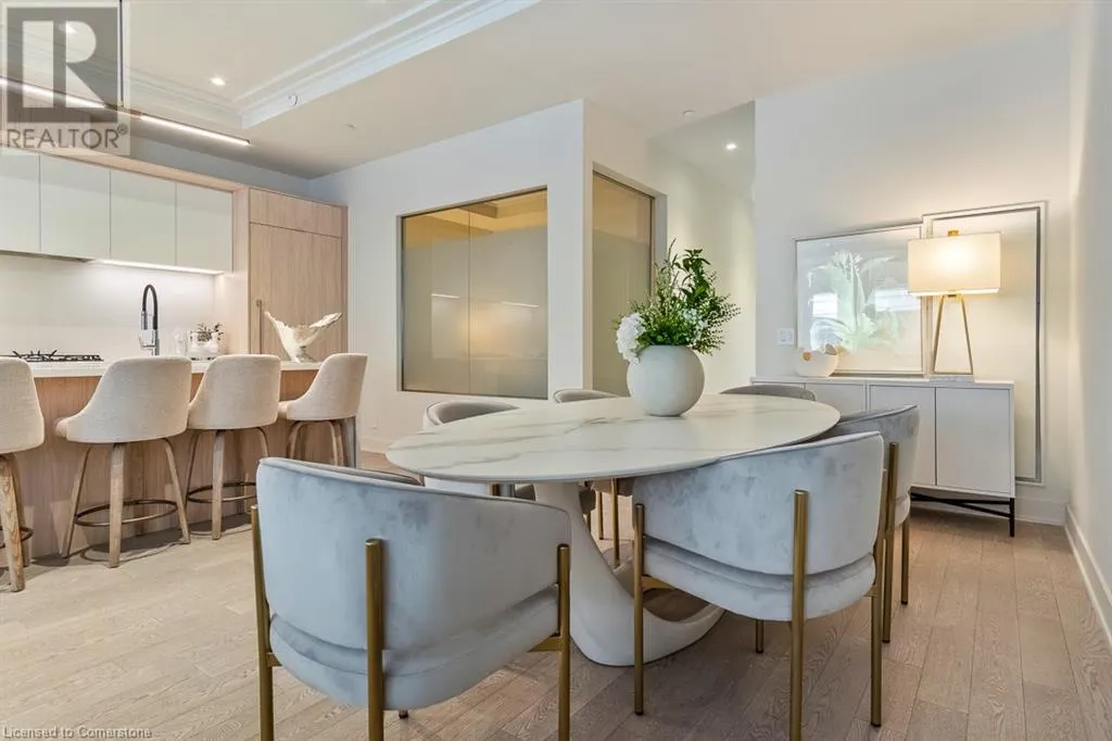 123 MAURICE Drive Unit# 105, #105
