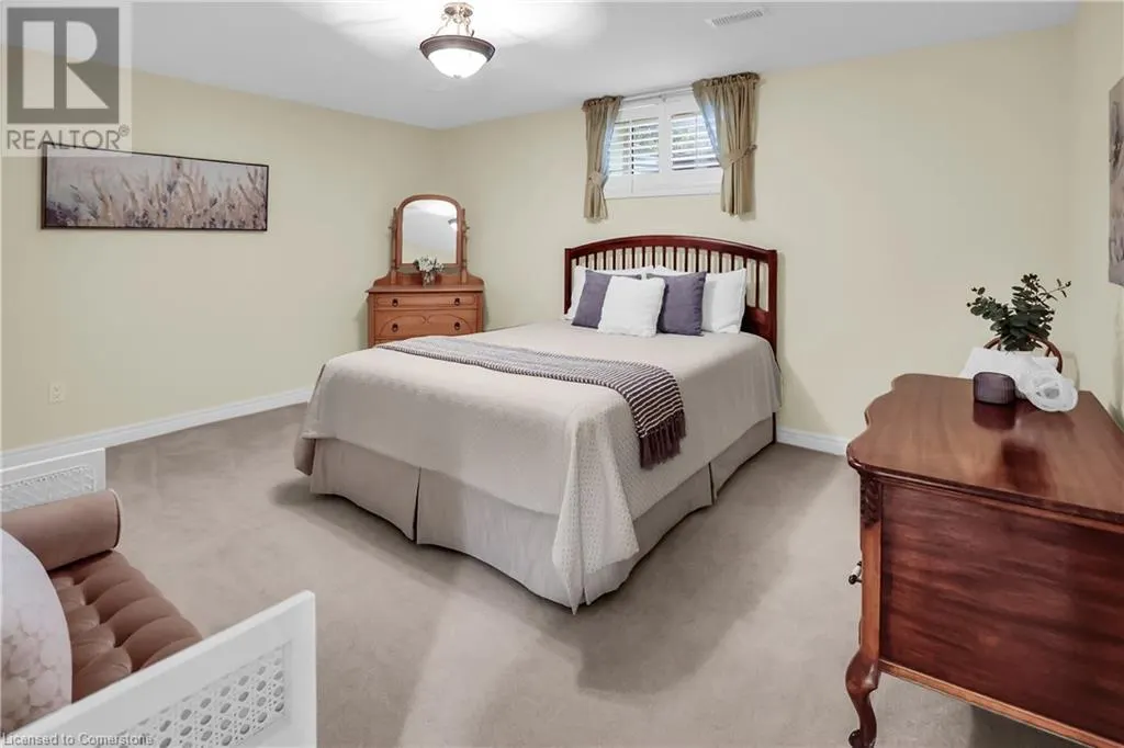 8 MUSCAT Drive Unit# 4, #4
