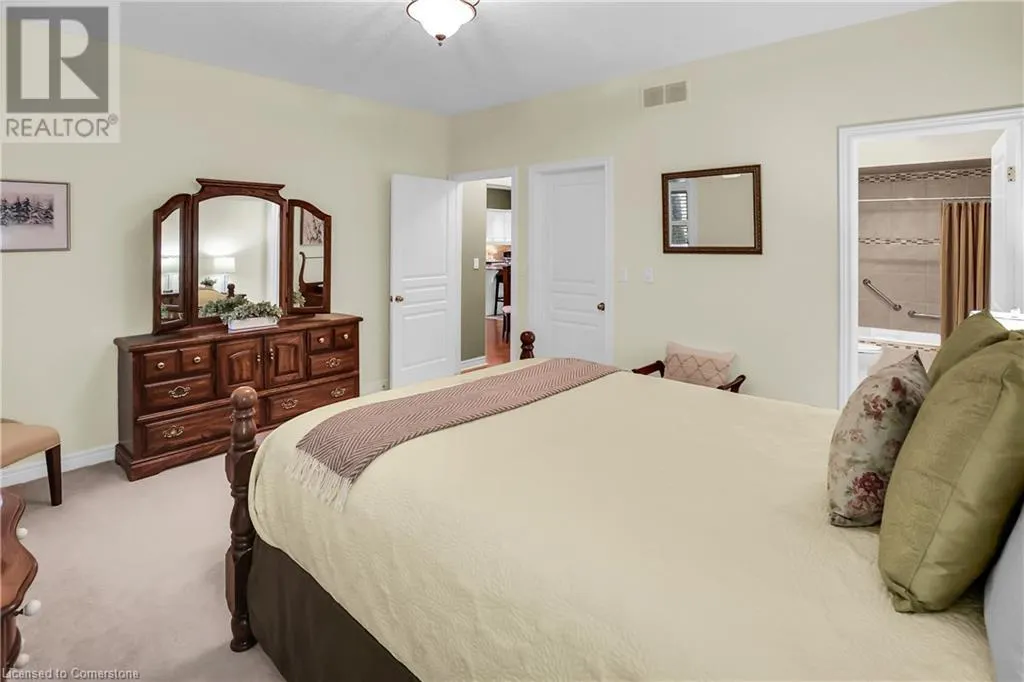 8 MUSCAT Drive Unit# 4, #4