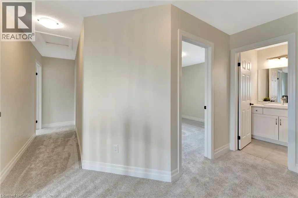 4 LIVINGSTON Drive