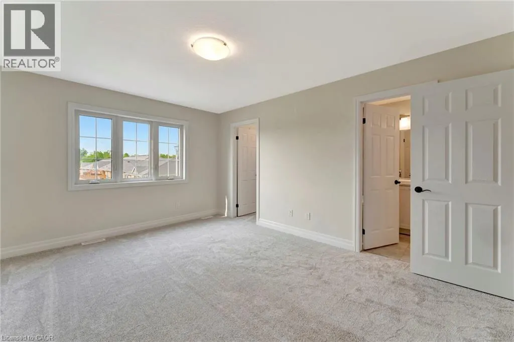 4 LIVINGSTON Drive