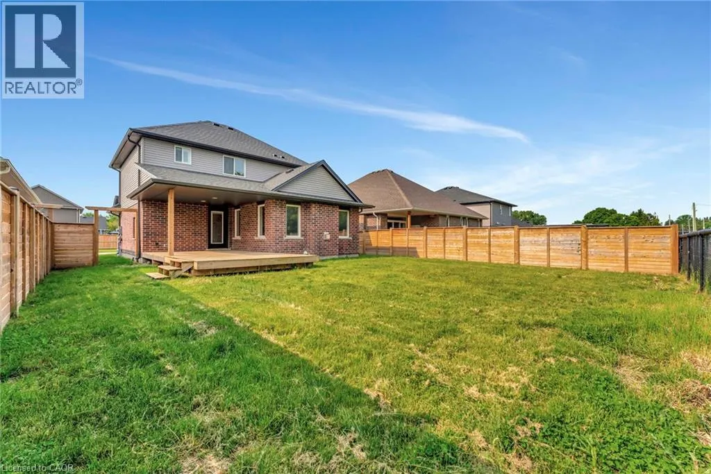 4 LIVINGSTON Drive
