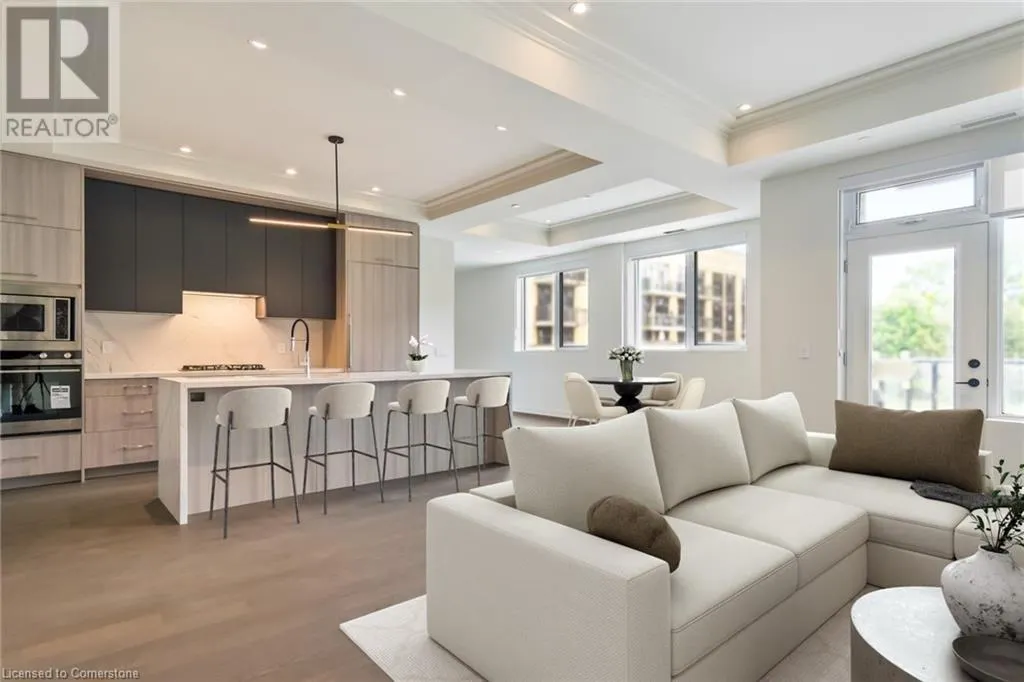 123 MAURICE Drive Unit# 201, #201