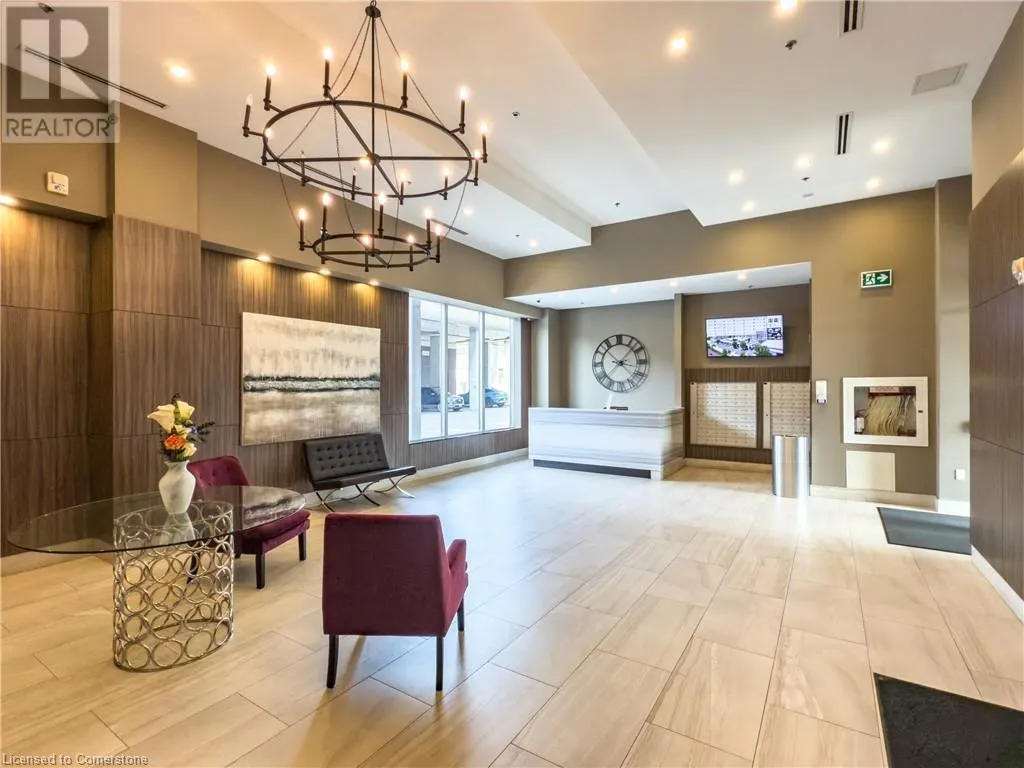 560 NORTH SERVICE Road Unit# 304, #304