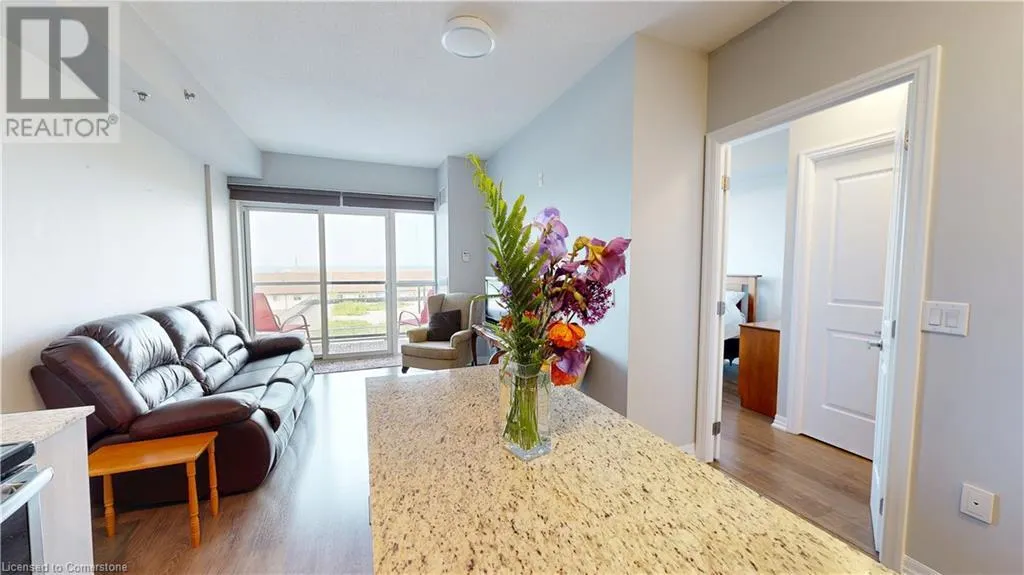 560 NORTH SERVICE Road Unit# 304, #304
