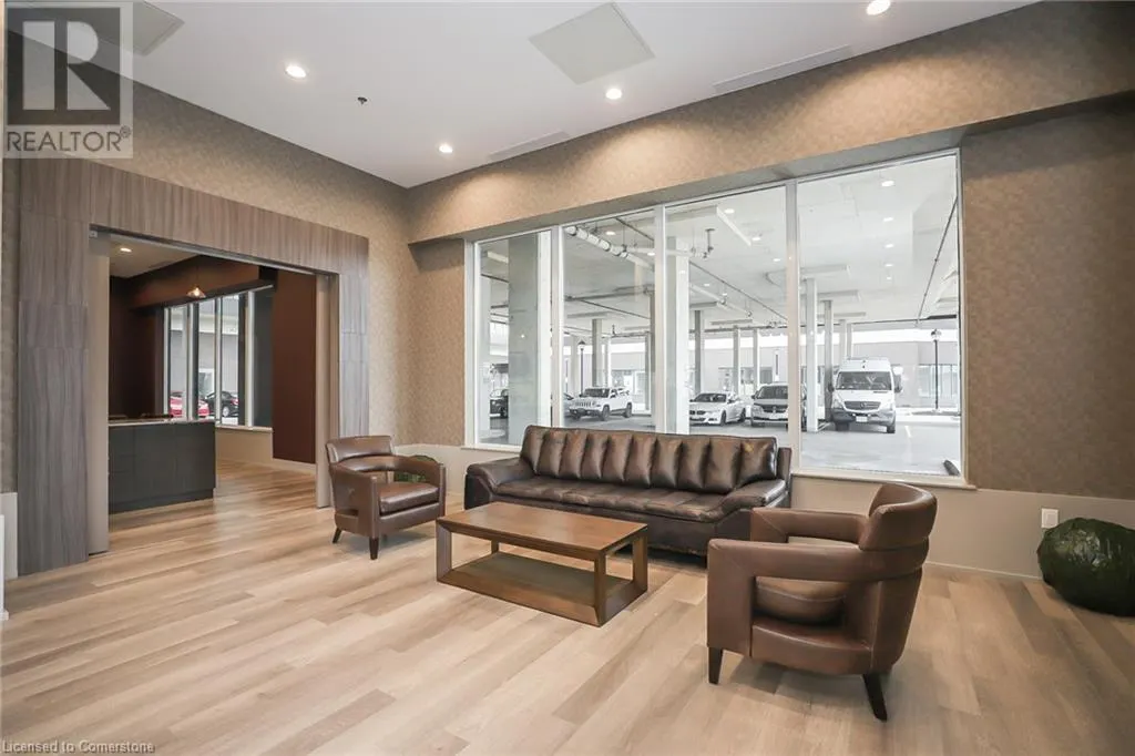 560 NORTH SERVICE Road Unit# 304, #304
