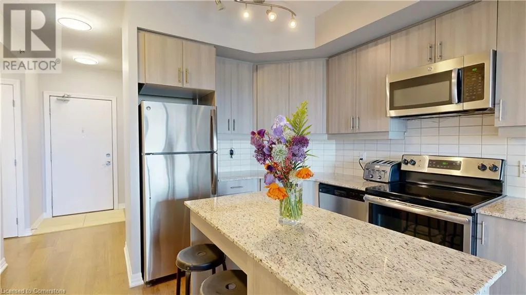 560 NORTH SERVICE Road Unit# 304, #304