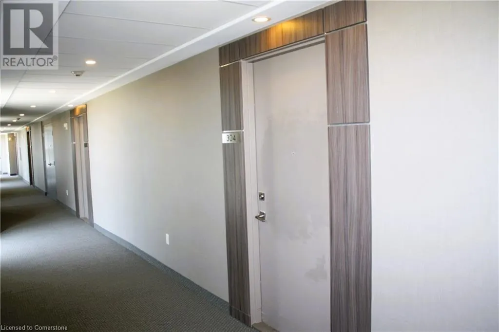 560 NORTH SERVICE Road Unit# 304, #304