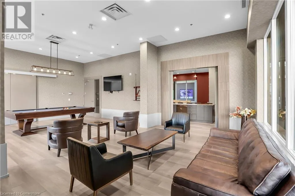 560 NORTH SERVICE Road Unit# 304, #304