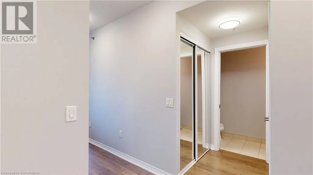 560 NORTH SERVICE Road Unit# 304, #304