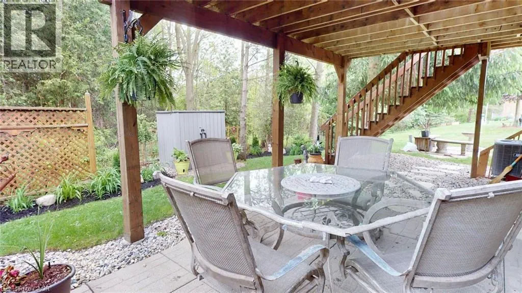 87 SCHRODER Crescent