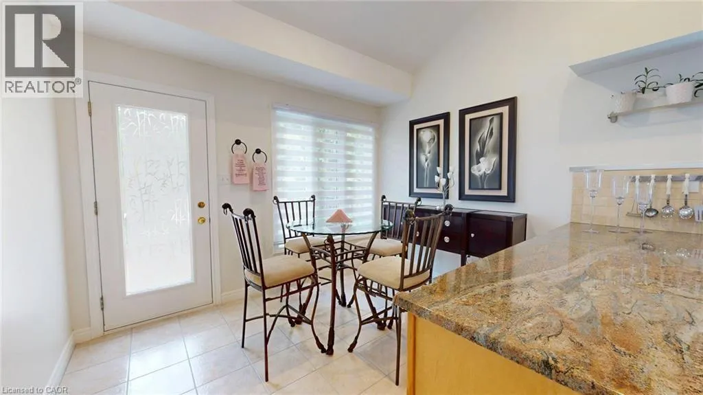 87 SCHRODER Crescent