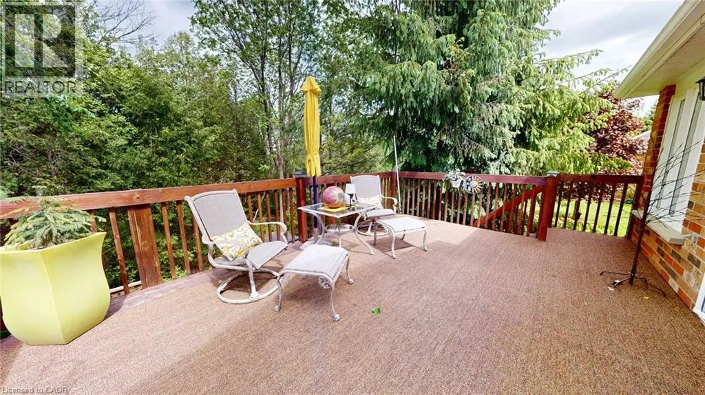 87 SCHRODER Crescent