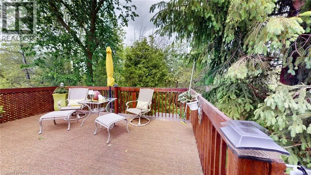 87 SCHRODER Crescent