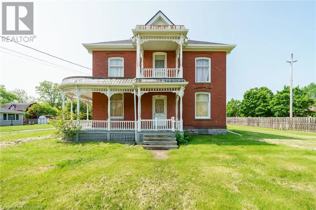 122 MAIN Street E