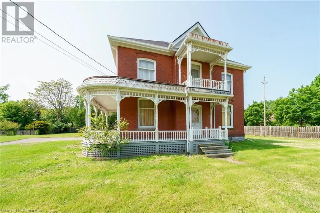 122 MAIN Street E