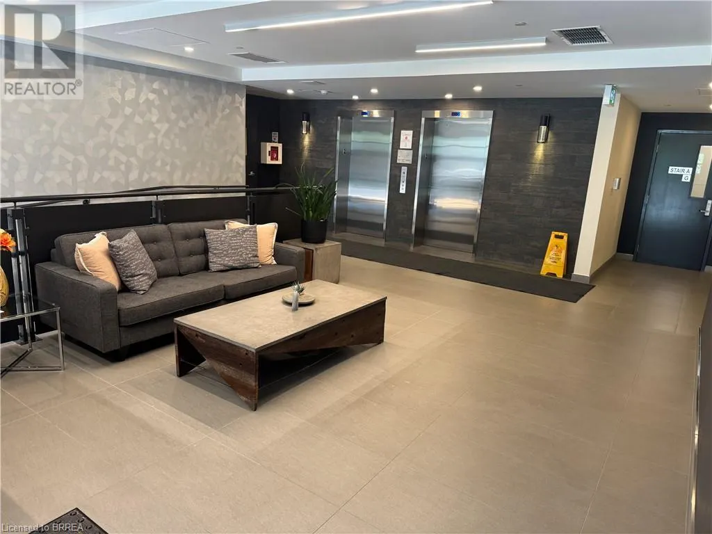 690 KING Street W Unit# 406, #406