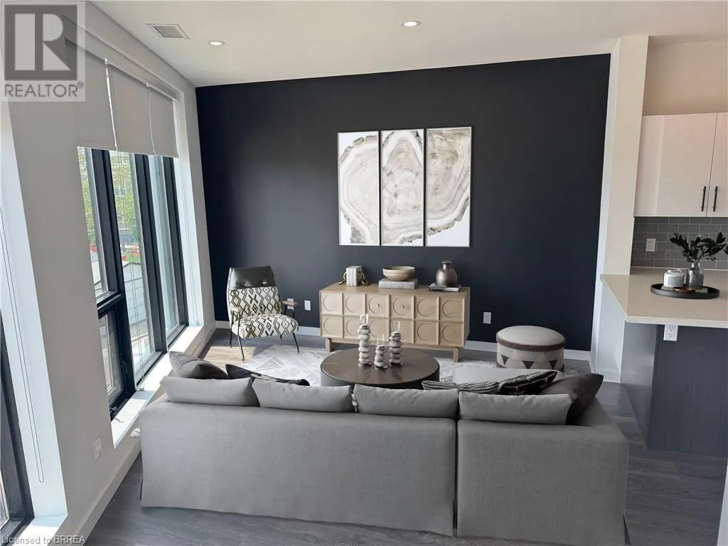 690 KING Street W Unit# 406, #406