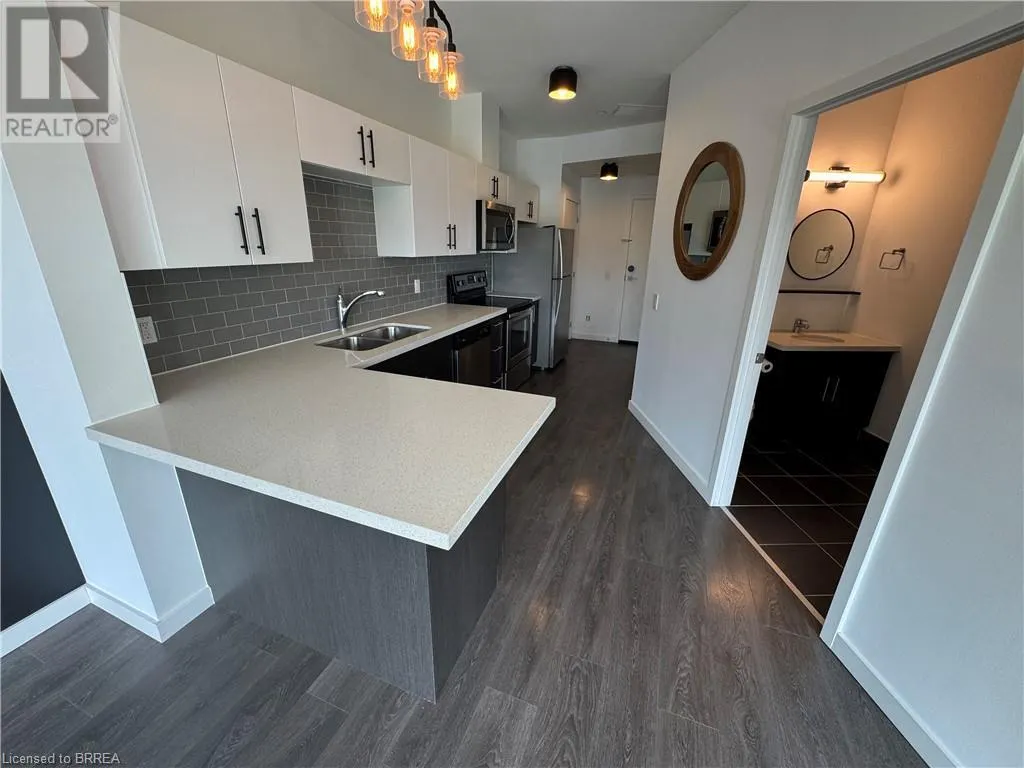 690 KING Street W Unit# 406, #406