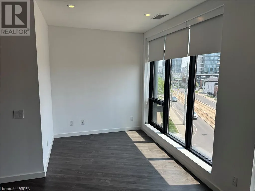 690 KING Street W Unit# 406, #406