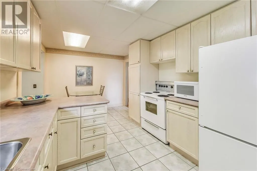 9 AVALON Avenue