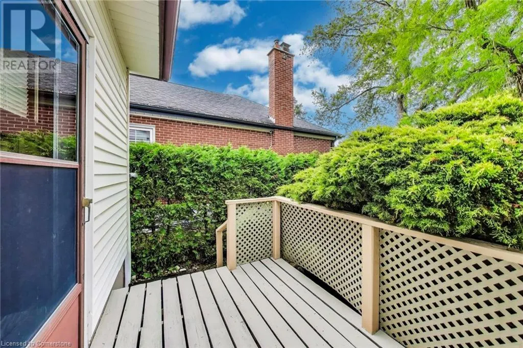 9 AVALON Avenue