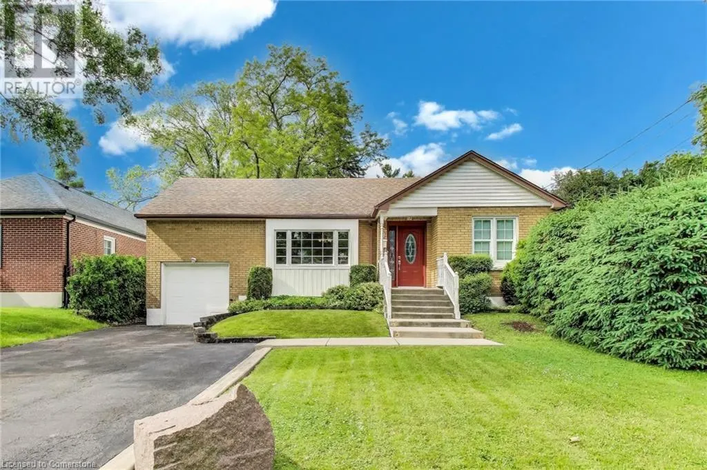 9 AVALON Avenue