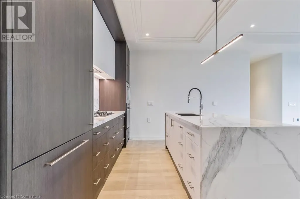 123 MAURICE Drive Unit# 304, #304