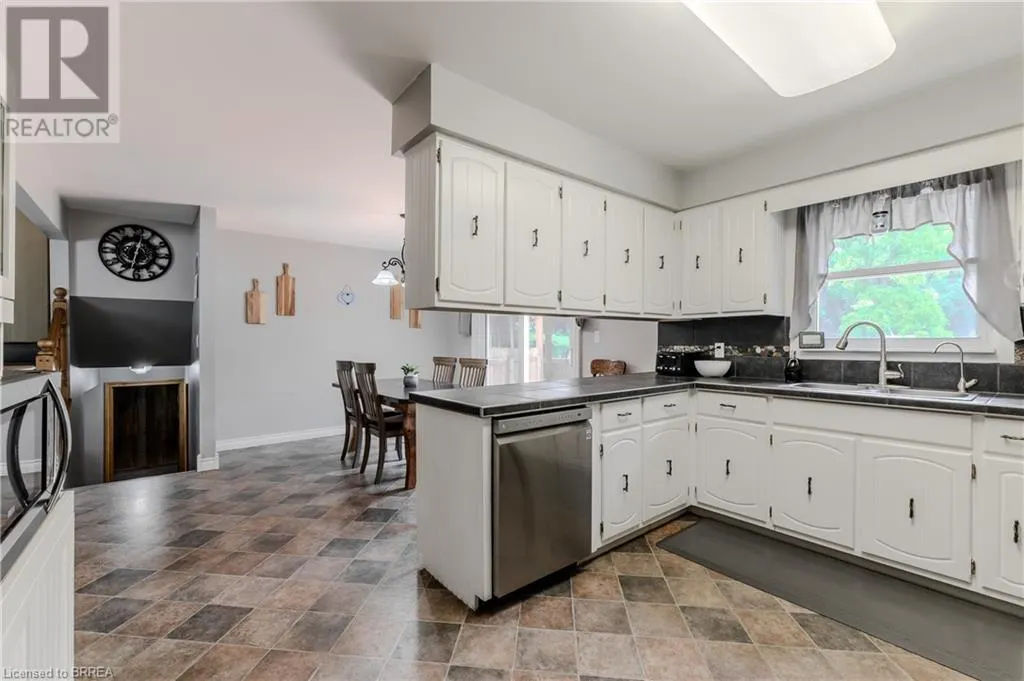936 WINDHAM 11 Road